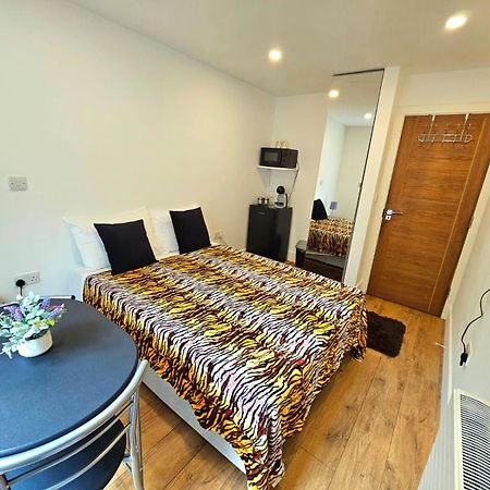 Oliver Double Room London Bagian luar foto