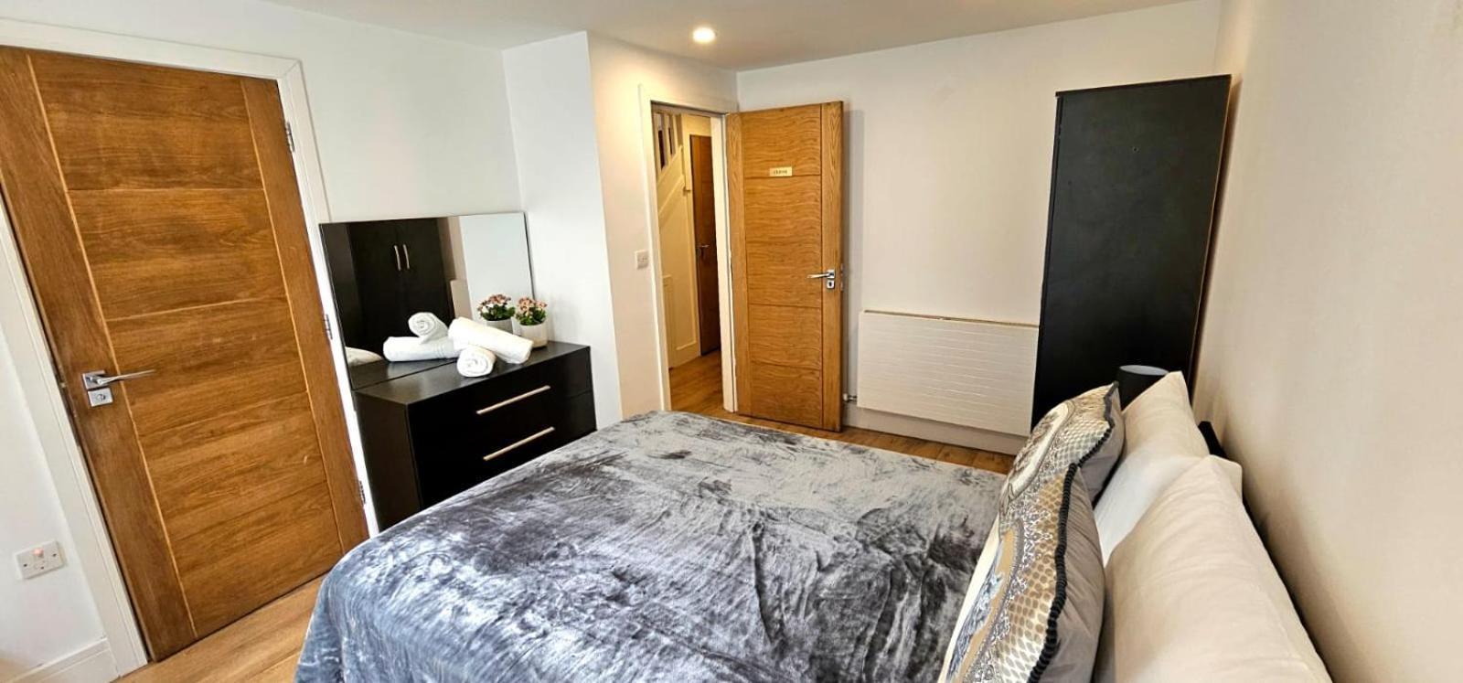 Oliver Double Room London Bagian luar foto