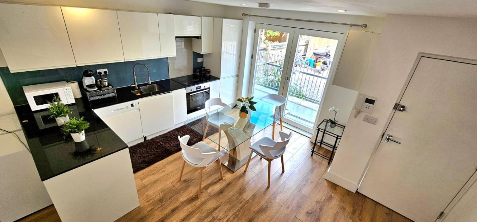 Oliver Double Room London Bagian luar foto